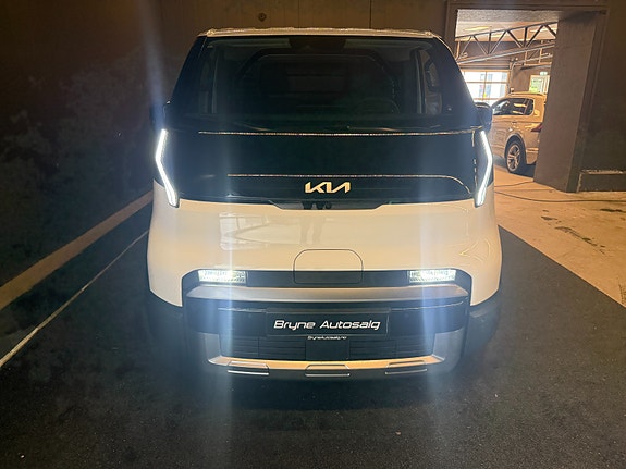 Kia PV5 24 of 24