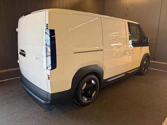 Kia PV5 6 of 24