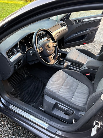 Skoda Superb 3 of 30