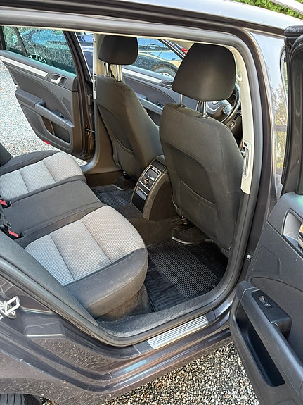 Skoda Superb 6 of 30