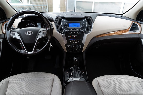 Hyundai Santa Fe 12 of 20