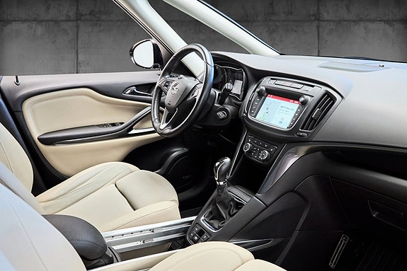 Opel Zafira Tourer 24 of 30