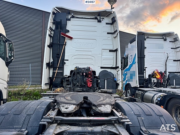 Volvo FH540 6x2 Trekkvogn – Flere kan kjøpes – Trenger reparasjon 7 of 14