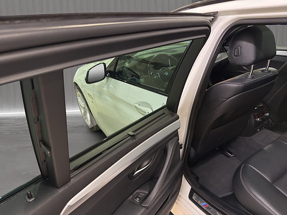 BMW 520d 28 of 30