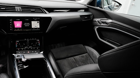 Audi e-tron 17 of 30