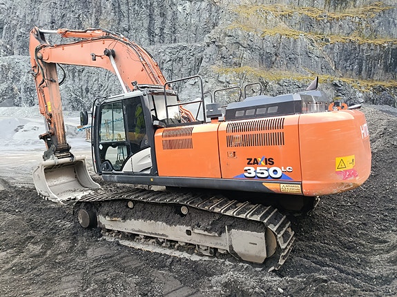 Hitachi Zaxis 350LC-6 4 of 21