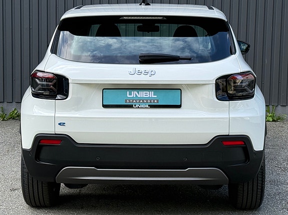 Jeep Avenger 8 of 30