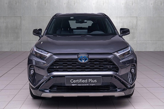 Toyota RAV4 8 of 20