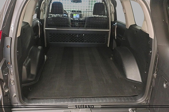 Toyota Land Cruiser 18 of 19