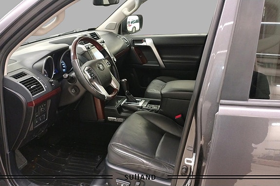 Toyota Land Cruiser 11 of 19