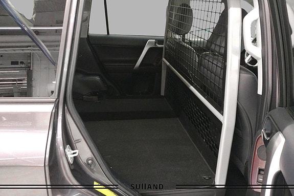Toyota Land Cruiser 17 of 19