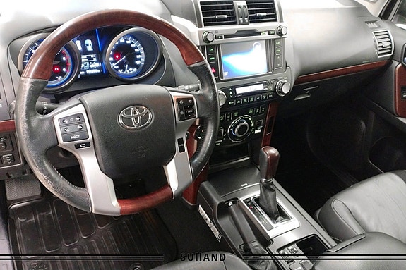 Toyota Land Cruiser 10 of 19