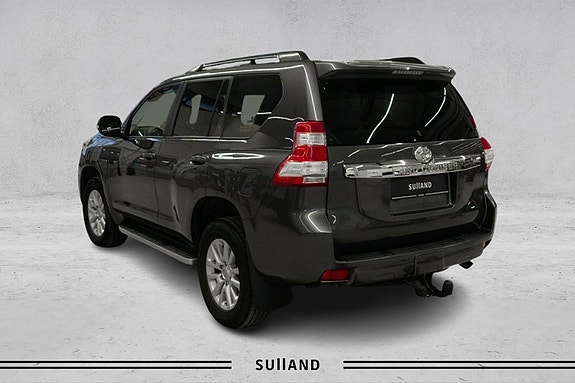 Toyota Land Cruiser 3 of 19