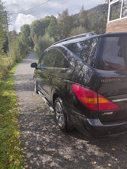 SsangYong Rodius 5 of 22