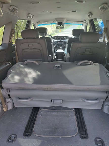 SsangYong Rodius 17 of 22