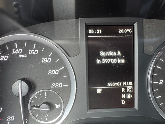 Mercedes-Benz Vito 18 of 22