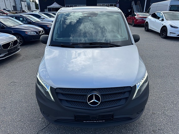 Mercedes-Benz Vito 9 of 22