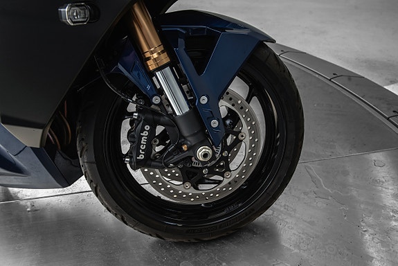 Suzuki GSX-S1000GT 11 of 16