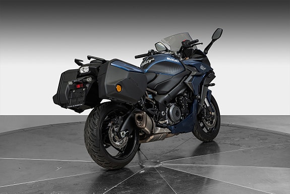 Suzuki GSX-S1000GT 8 of 16