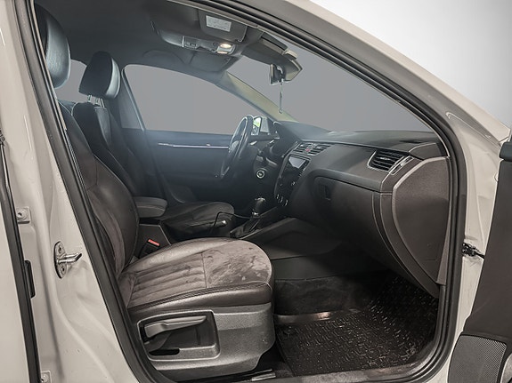 Skoda Octavia 18 of 28
