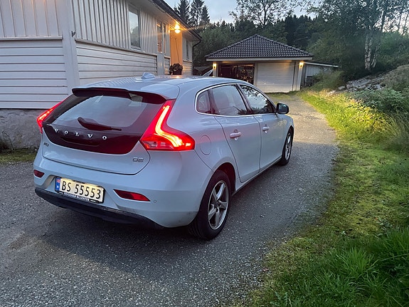 Volvo V40 5 of 8