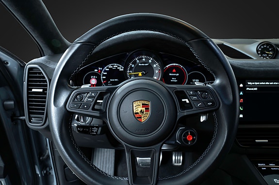 Porsche Cayenne Coupe 18 of 30