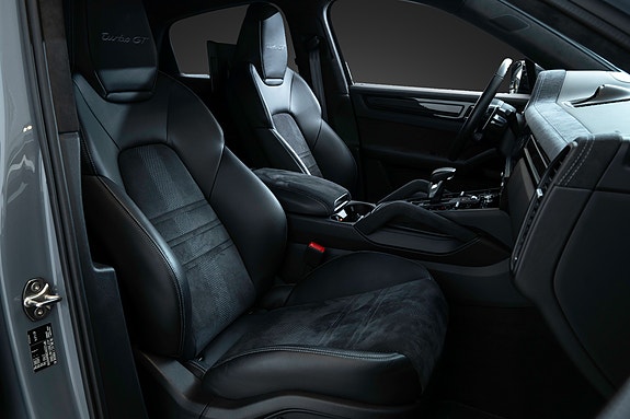 Porsche Cayenne Coupe 8 of 30