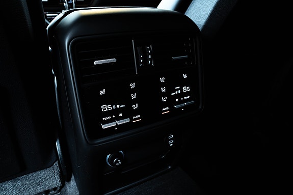 Porsche Cayenne Coupe 17 of 30