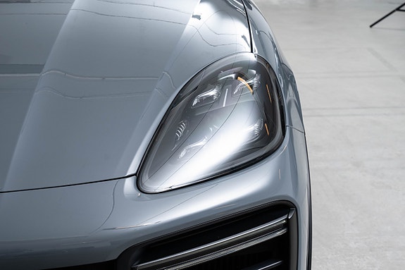Porsche Cayenne Coupe 19 of 30