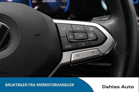 Volkswagen Golf VIII 23 of 24