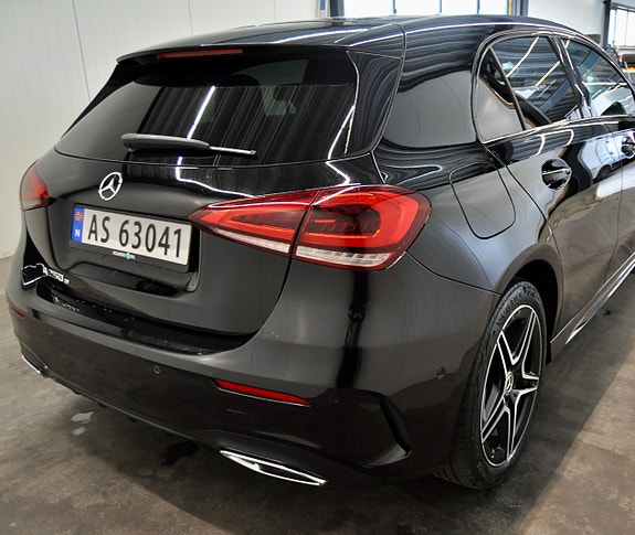 Mercedes-Benz A250 e 13 of 20