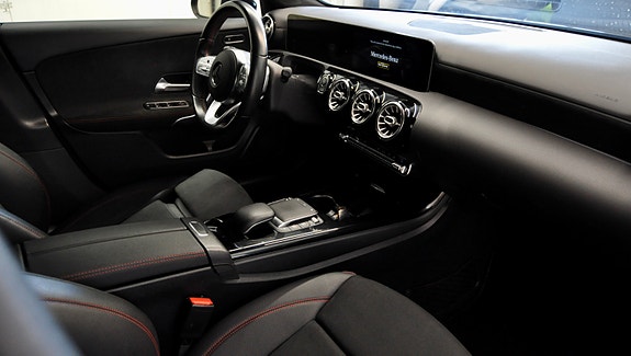 Mercedes-Benz A250 e 18 of 20