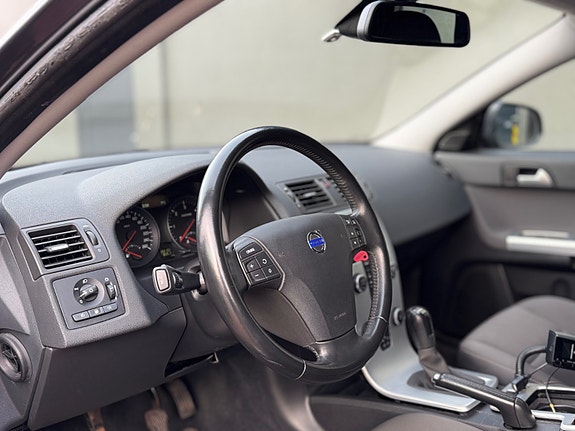 Volvo V50 23 of 30