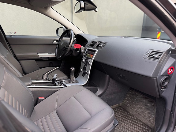 Volvo V50 19 of 30