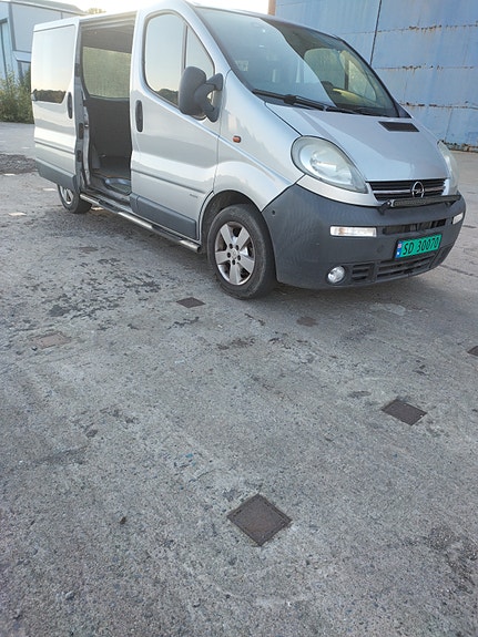 Opel Vivaro 13 of 30