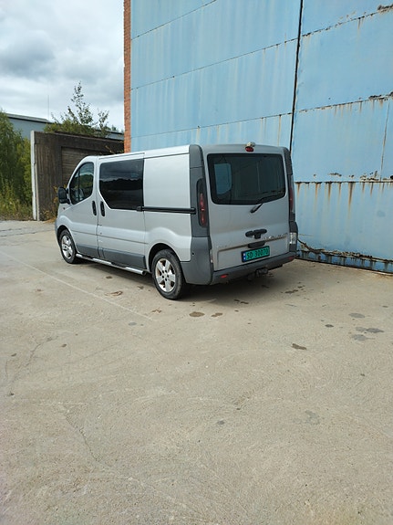 Opel Vivaro 11 of 30