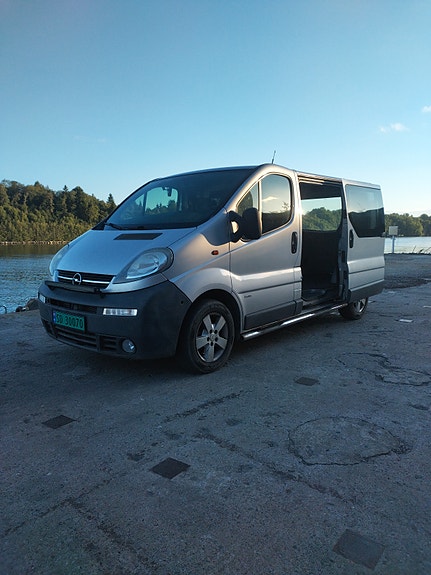 Opel Vivaro 2 of 30