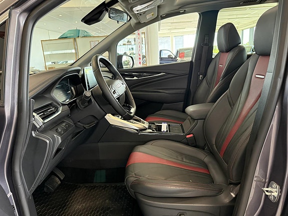 Maxus Euniq 5 15 of 30