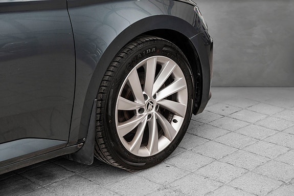 Skoda Superb 7 of 23