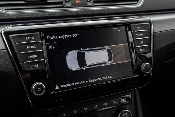 Skoda Superb 14 of 23