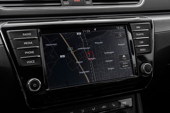 Skoda Superb 13 of 23