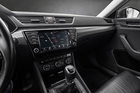 Skoda Superb 12 of 23