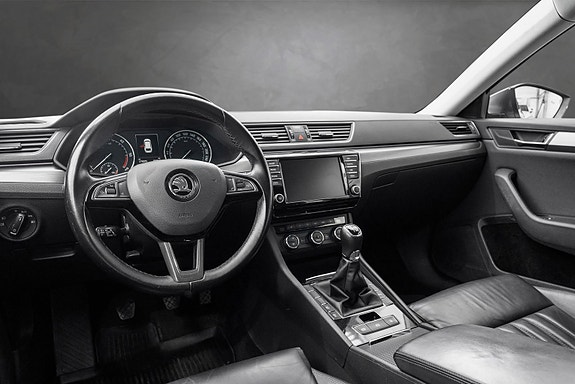 Skoda Superb 21 of 23