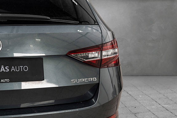 Skoda Superb 9 of 23