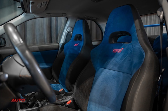 Subaru Impreza 25 of 30
