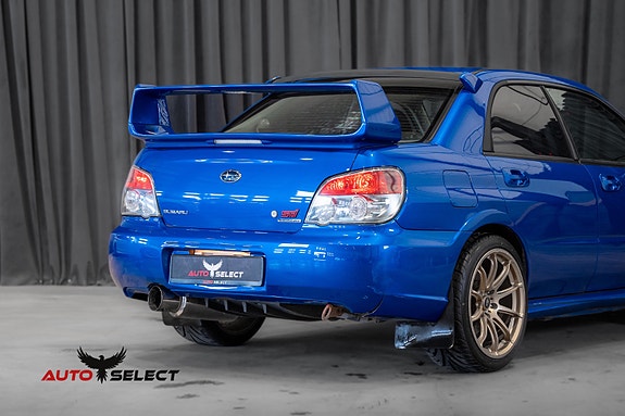 Subaru Impreza 14 of 30