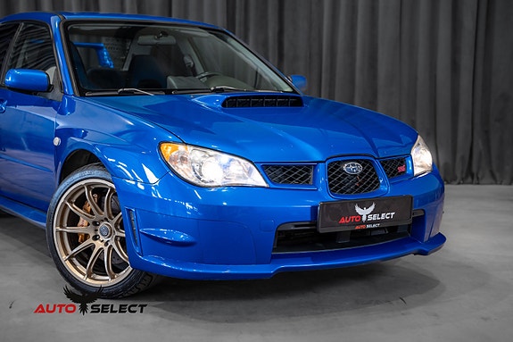 Subaru Impreza 2 of 30