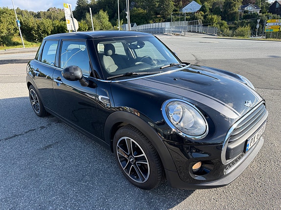 MINI One 3 of 10