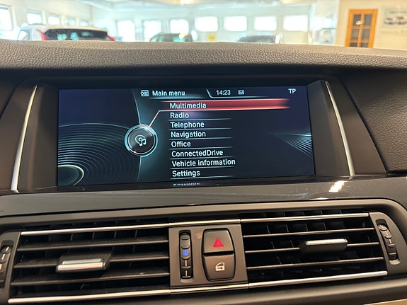 BMW 525d 16 of 30