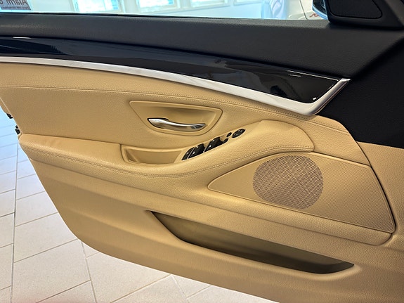 BMW 525d 24 of 30